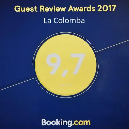 לינה וארוחת בוקר La Colomba אלטאמורה